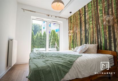 2 pokoje na wynajem z tarasem i garderobą