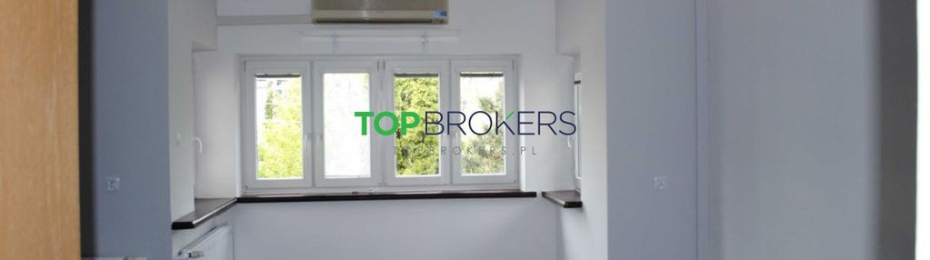 Biuro na trzech poziomach w cichej okolicy