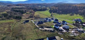 Działka na czarnym 1100 m2. za 210000 zł