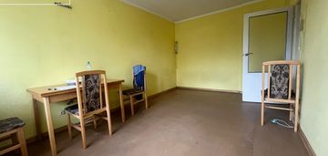 2 pokoje - wysoki parter - 4 min do metra