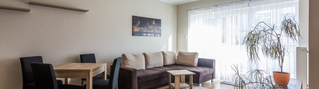 Stan idealny -  z miejscem w hali garażowej