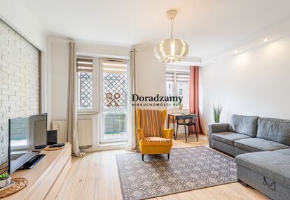 Niskie piętro na osiedlu projektant.