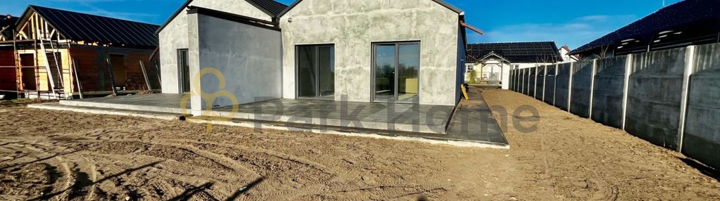 Dom wśród jezior i lasów