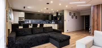 Dom z podpiwniczeniem oraz pięknym ogrodem