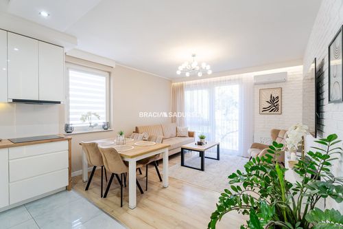 3 pok|wysoki standard|duży balkon|ul. kantarowicka