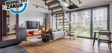 Dwupoziomowy apartament z ogrodem