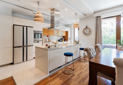 4 pokojowy apartament z ogrodem na hlonda.