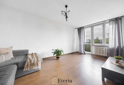Blisko metra | osobna kuchnia | zielony widok