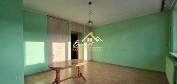 Dwa pokoje z dużym balkonem w centrum