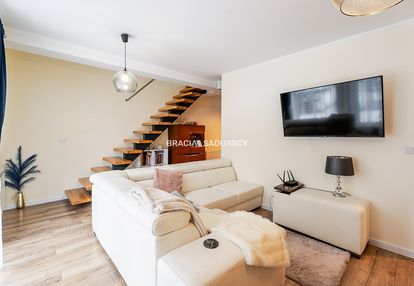 4-pok ul.petrażyckiego/m.park.