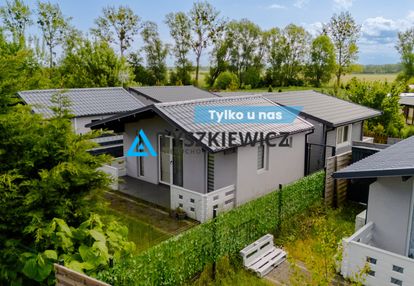 Domek rekreacyjny nad morzem w dębinie