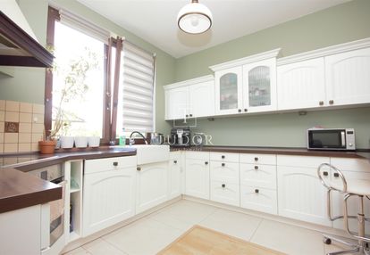 Dom wolnostojący w mierzynie. świetna lokalizacja.