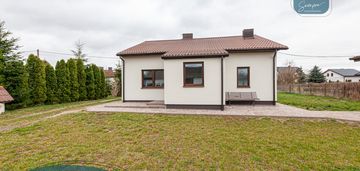 Dom po generalnym remoncie + 2 budynki gospodarcze