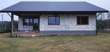 Dom przy lesie/gm. łęki szlacheckie