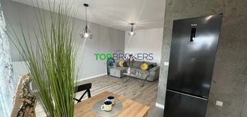 Nowoczesne 2 pokoje w zielonej okolicy, garaż