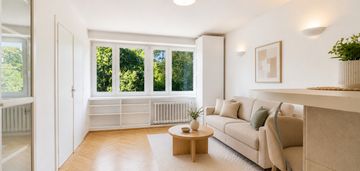 Smolna-śródmieście-2 pokoje-kultowy młotek- 35 m²