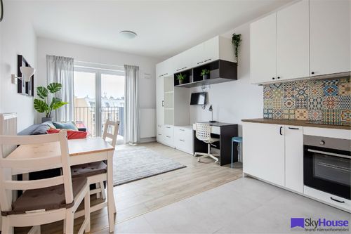 Do wynajęcia kawalerka w apartamentowcu przy rynku