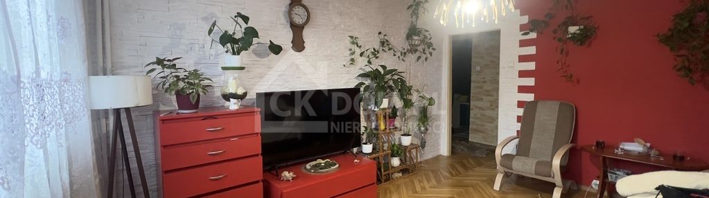 Na sprzedaż mieszkanie 3-stronne-51,3 m² – staszów