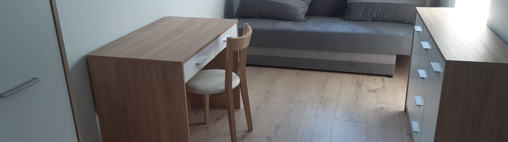 Pokój 11m2 w mieszkaniu 3 pokojowym