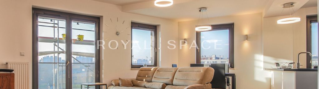 Widokowy apartament z tarasem na przedwiośniu