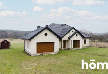 Piękny przestronny dom z bardzo dużą działką