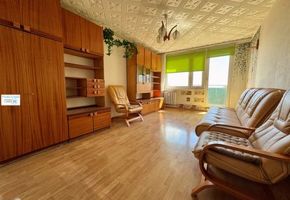 3 pokoje / do odświeżenia / os.świętokrzyskie