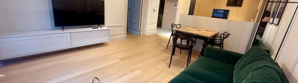 Apartament w centrum z widokiem na zieleń