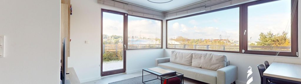 Dwupoziomowy apartament z ogrodem w mechelinkach
