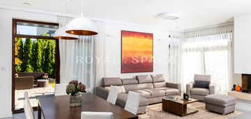 Nasłoneczniony dom na parkowym wzgórzu!