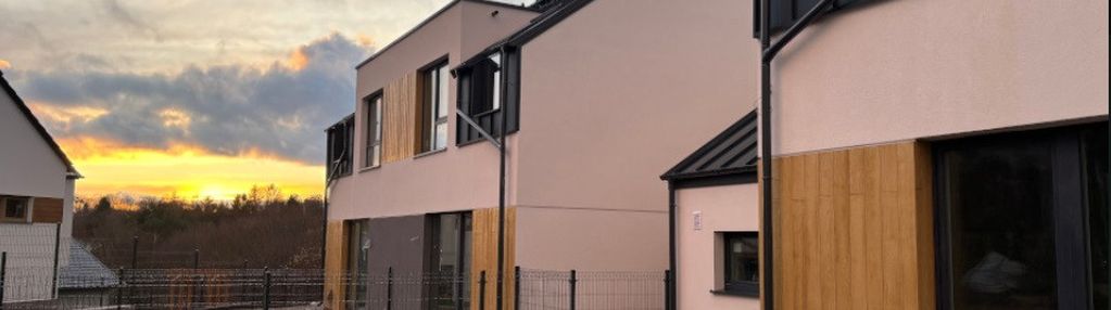 Zewnętrzne biuro sprzedaży-bez prowizji, z garażem