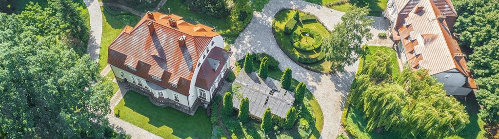 Dworek / dwa budynki z parkiem / hotel + sale