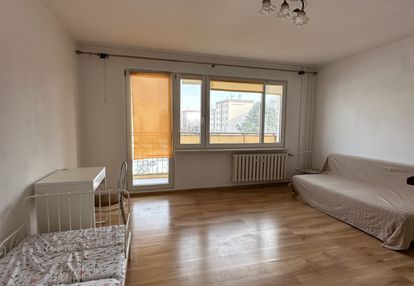 Słoneczna kawalerka z dużym balkonem nad jarem