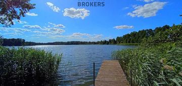 Działka budowlana nad jeziorem z dostępem do plaży