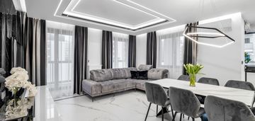 Design|komfort|wysoki standard|2 poziomy|2 balkony