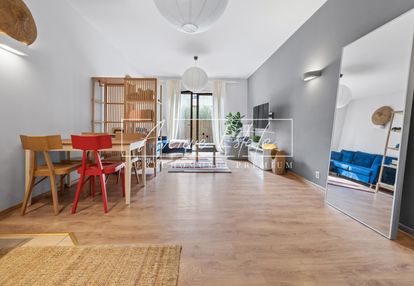 Ostoja / z ogródkiem / 2 łazienki / dwustronne