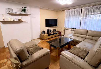 Pół domu-odrębna własność radostowice