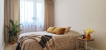 Zobacz 3 pokoje po generalnym remoncie - na stoku