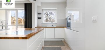 Dwa pokoje,  5 minut od dworca skm.