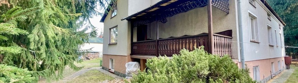 *dom wraz z częścią warsztatową, blisko trasy s17*