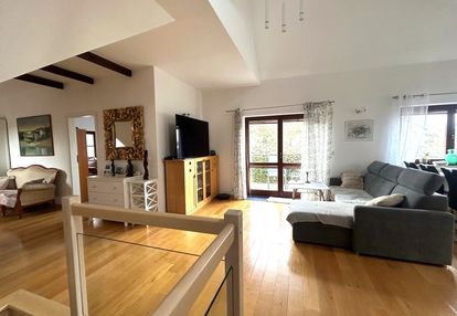 Niestandardowe * bezczynszowe * duży balkon