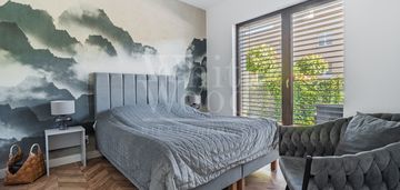 Apartament z ogródkiem i tarasem na helu