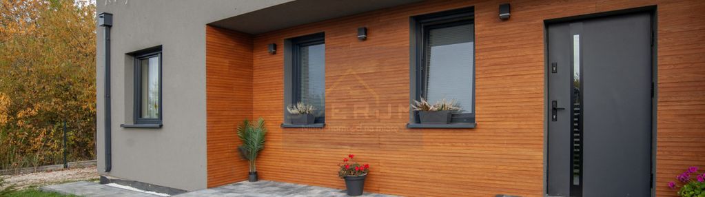 Dom (wolnostojący) na sprzedaż