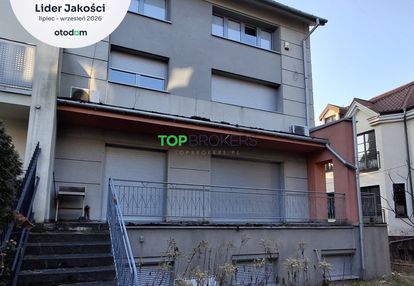 Przestronny dom dla rodziny lub firmy, metro