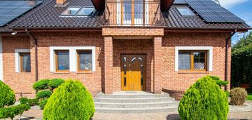 Dom jednorodzinny w szydłowie o pow. 254 m2, dział