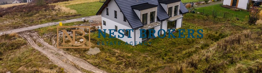 Dom w zabudowie bliźniczej dla rodziny