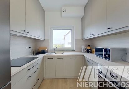 Nowy dom dla rodziny w cichej okolicy