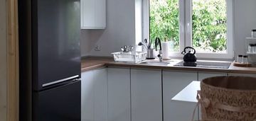 Gotowy biznes pokoje na wynajem i warsztat myjnia