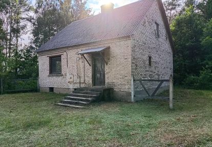 Stare siedlisko z duszą na kurpiach
