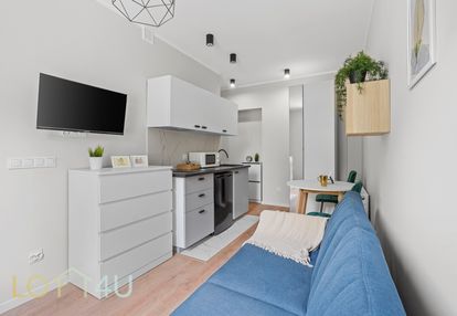 Jasna kawalerka z oddzielną sypialnią - chorzów