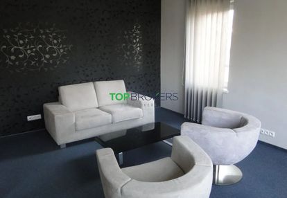 Wygodny dom na siedzibę firmy lub biuro